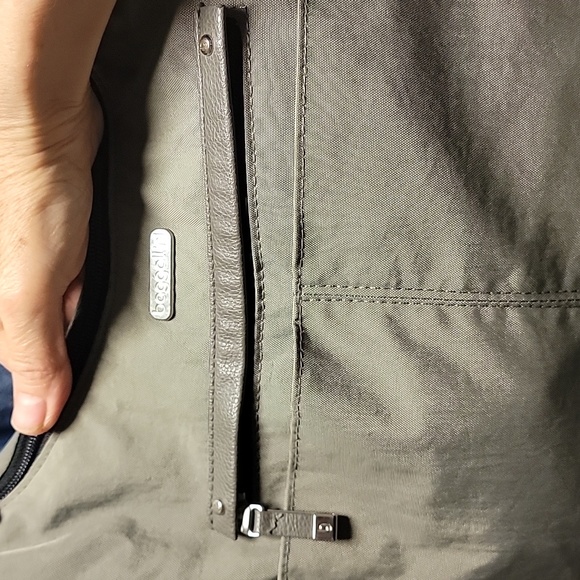 Baggallini Crossbody - Picture 11 of 12